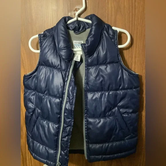 Old navy fleece puffer vest - Picture 1 of 1